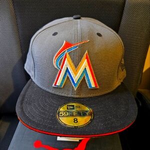 Gray Black Baseball Cap Colorful Logo 59Fifty 5950 Hat Size 8 Florida Marlins